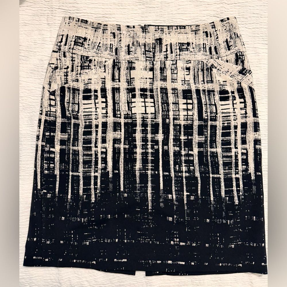 Calvin Klein Monochrome Patterned Pencil Skirt - see description and pictures